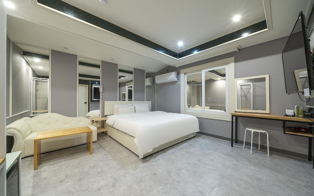 Busan Songjeong GO Room (Standard Room (Netflix available bath)