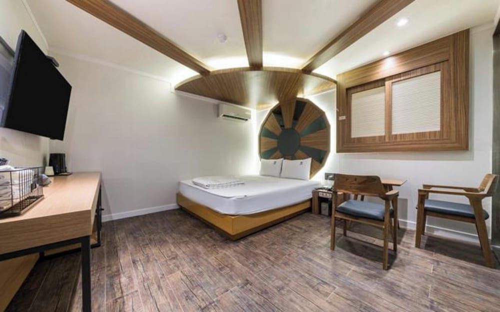 undefined Busan Haeundae Lien Hotel 10