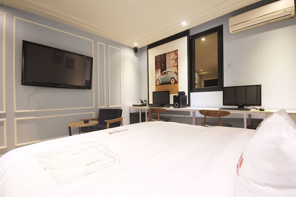 undefined Busan Yeonsan Togok 2 Heaven 4