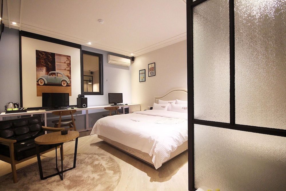 undefined Busan Yeonsan Togok 2 Heaven 7