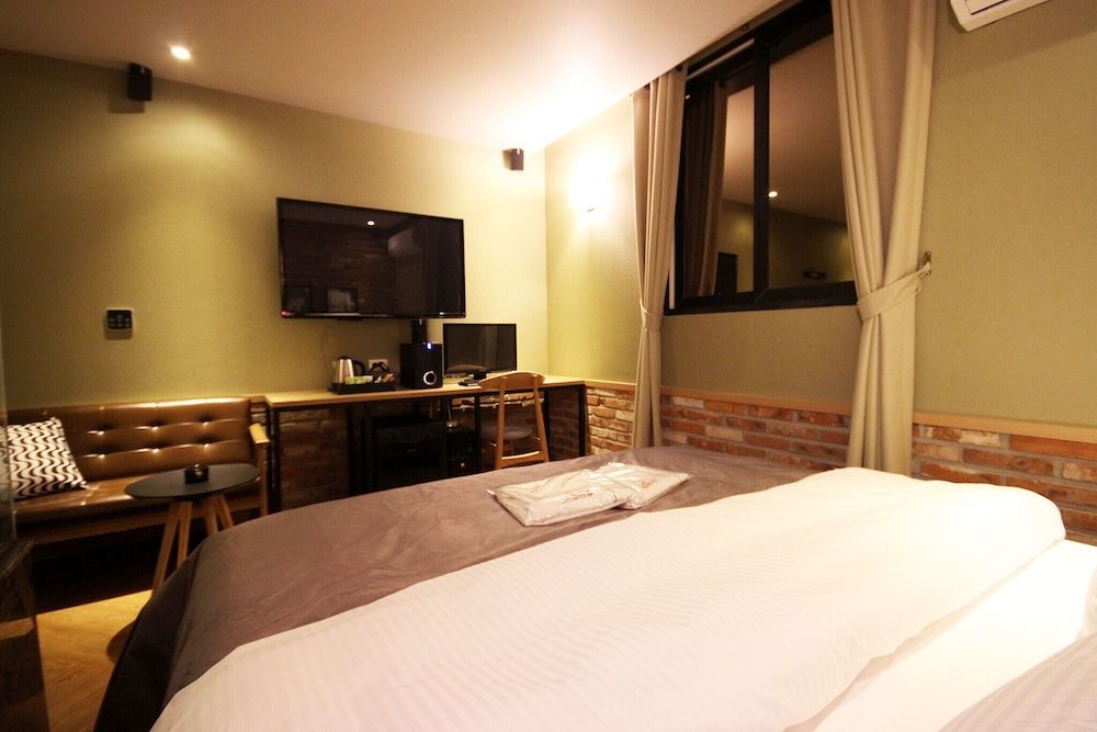 Busan Yeonsan Togok 2 Heaven Room (Deluxe (Netflix Bathtub)) 7