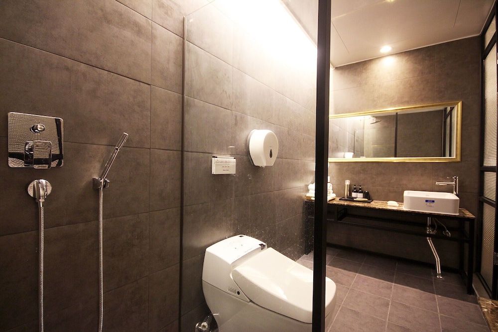 Busan Yeonsan Togok 2 Heaven Room (Sweet-Twin (Netflix available state-o) 6