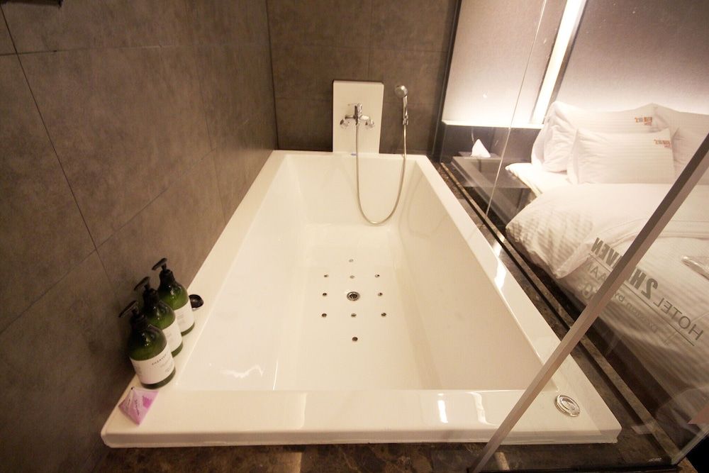 Busan Yeonsan Togok 2 Heaven Room (Sweet-Twin (Netflix available state-o) 7