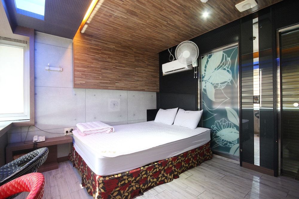 undefined Busan Gwangalli Q 8