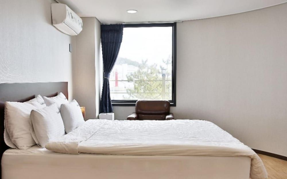 undefined Gijang Golden Bay Pool Villas Pension 2