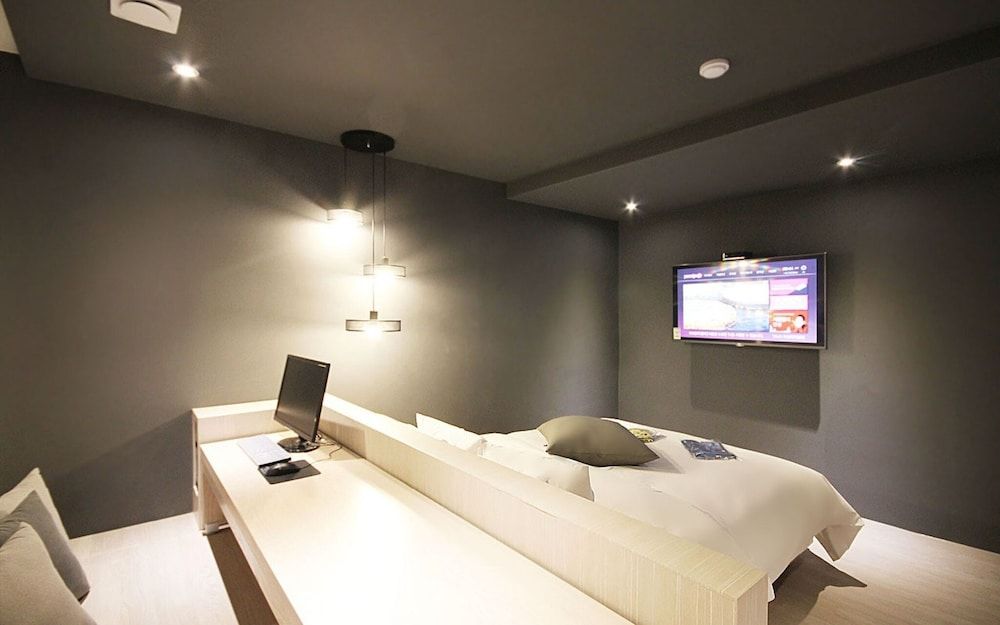 Yaja Busan Sasang Terminal Room (Standard (Netflix + latex bed + addit) 11