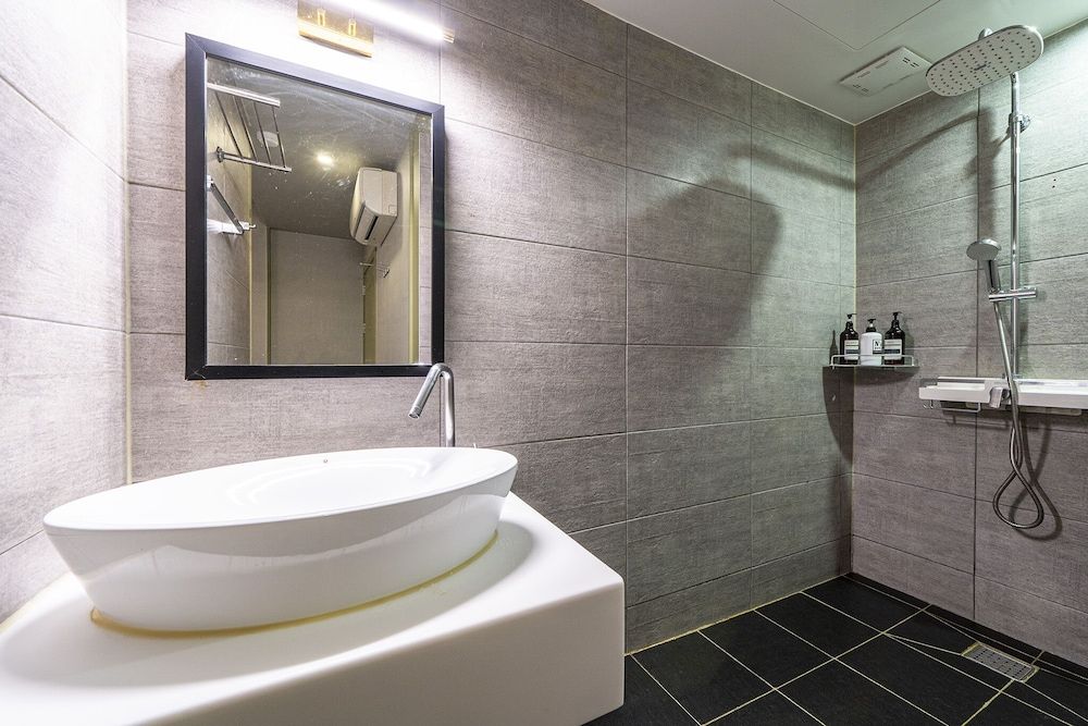 NO25 HOTEL YEONSAN Standard Double Room 8