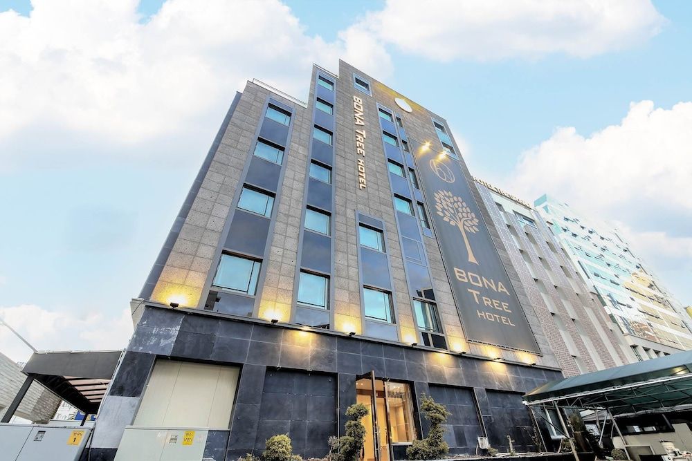 undefined BONATREE HOTEL 6