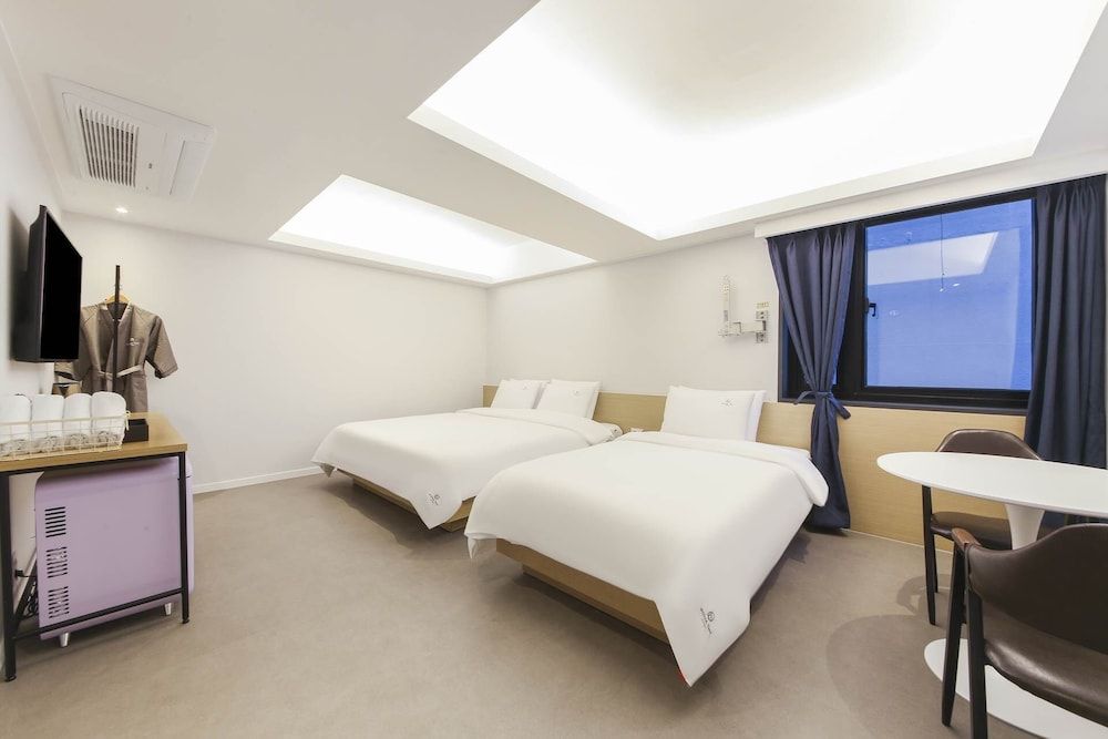 undefined BONATREE HOTEL 2