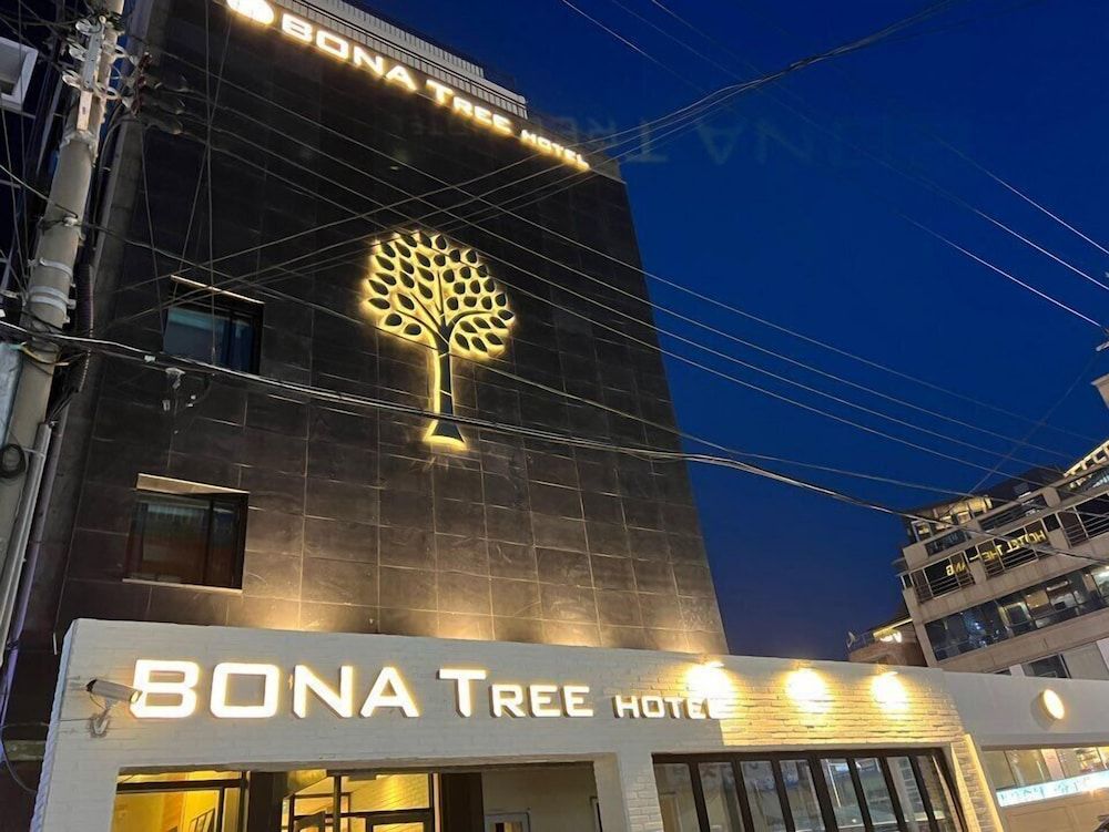 undefined BONATREE HOTEL 9