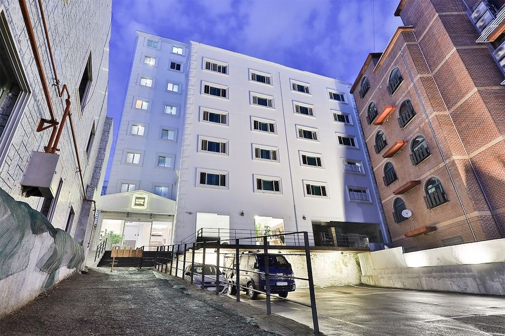 undefined Shire hotel Busan-station