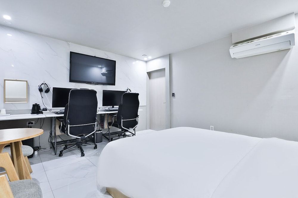 Shire hotel Busan-station Basic Double Room 5