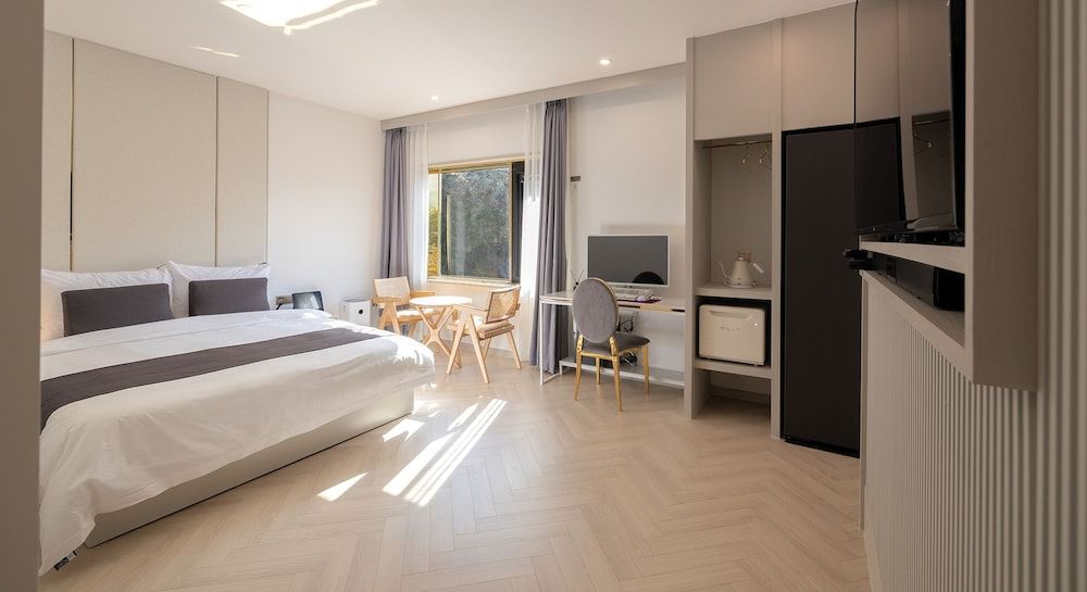 undefined Den Basta Forest Hotel 9