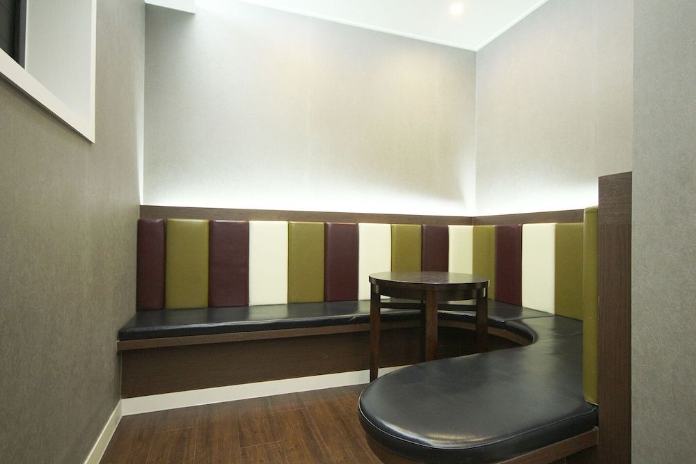 undefined GRAN HOTEL 5