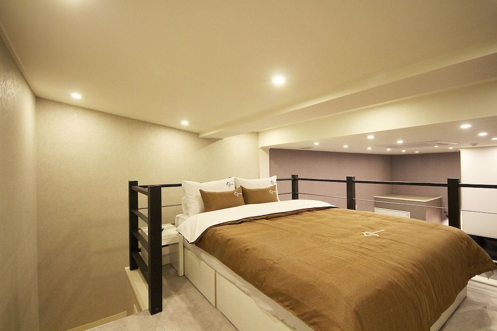 GRAN HOTEL Family Twin Room 3