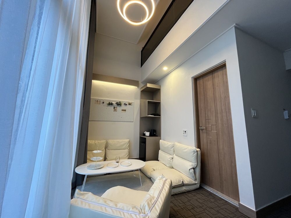 undefined Blue Story Hotel 3
