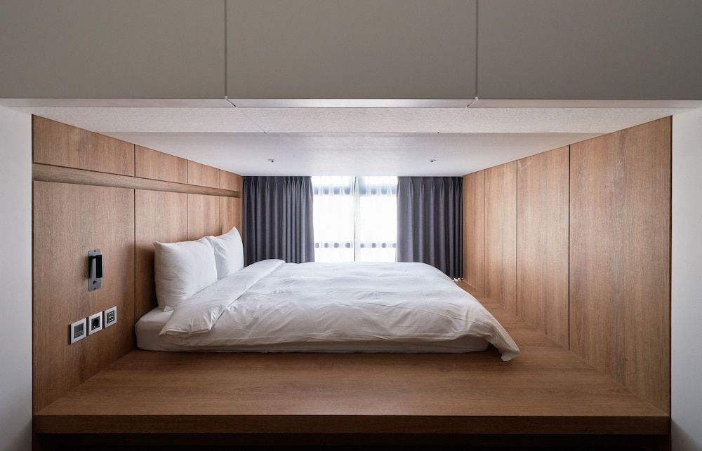 Space & Mood Elite Studio Suite 2