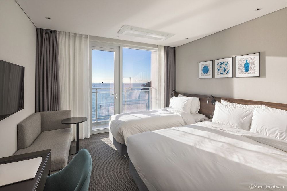 DELUXE, FAMILY, OCEAN VIEW, TERRACE