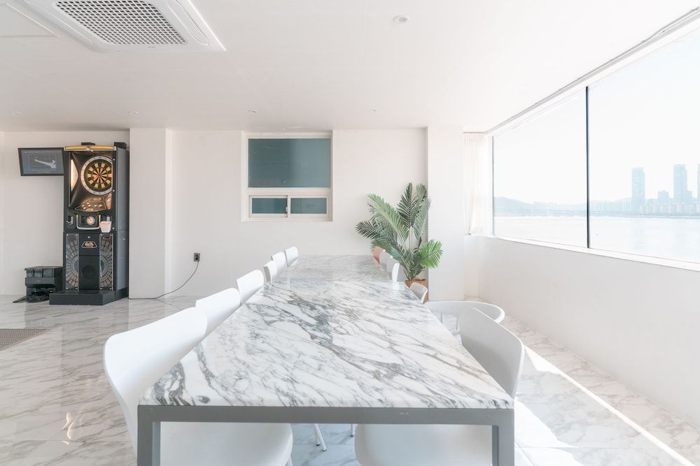 The Wave Pension Family Condo, 3 Bedrooms, Ocean View, Beachside 13