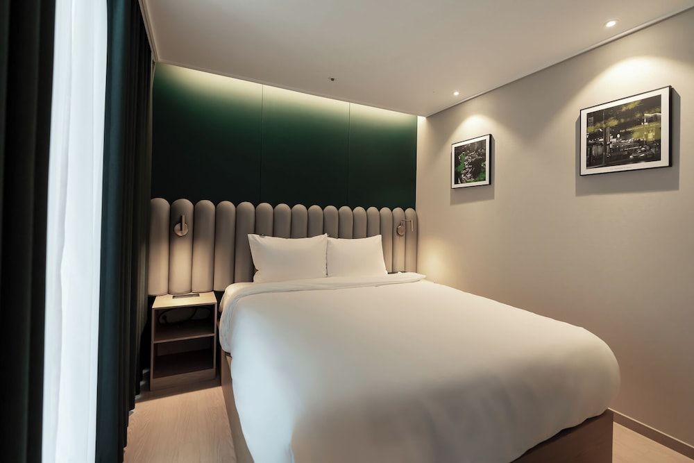 D.OV Haeundae Hotel Superior Double Room 2