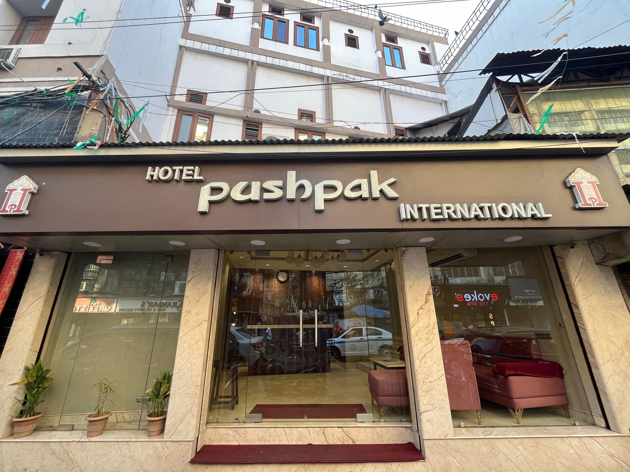 Hotel Pushpak International