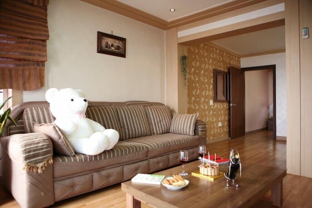 Bada Sori Pension Room (203) 6