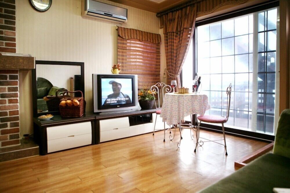 Bada Sori Pension Room (103) 2