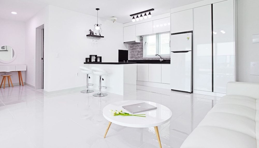 Glories Pension Room (Studio A Spa) 4