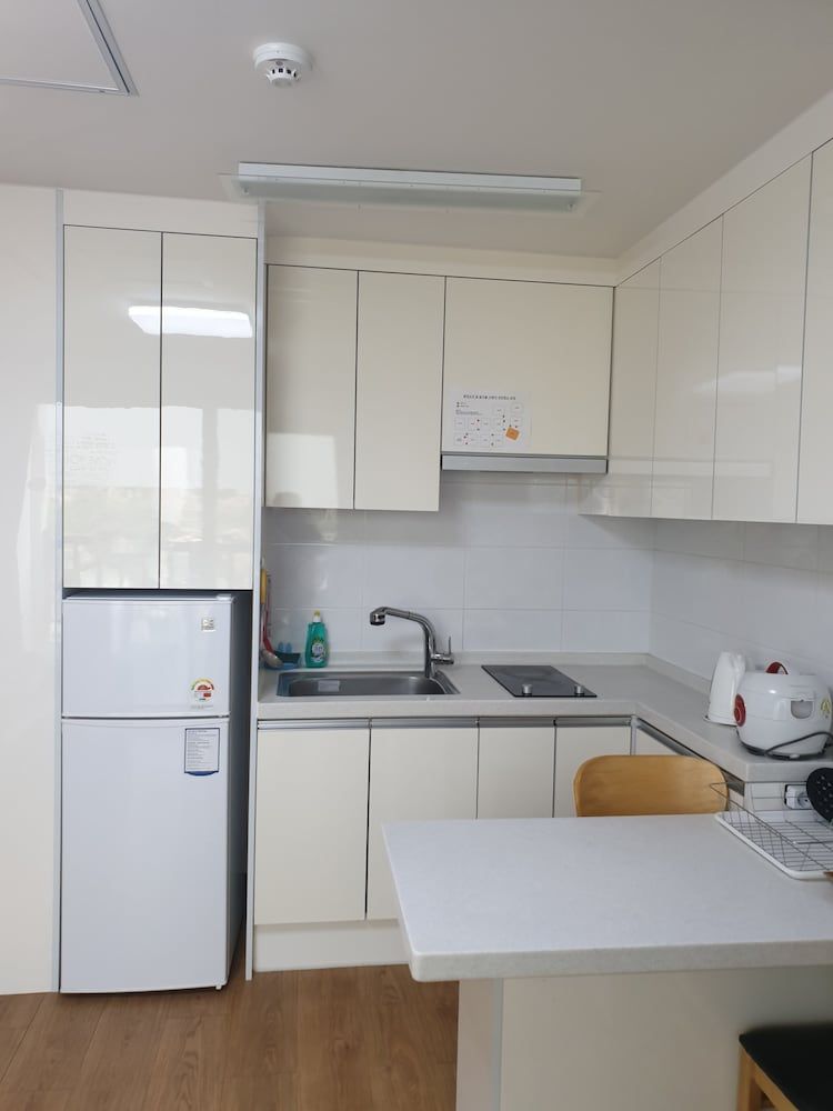 Damyang Meta Pension Standard Room (KRW10,000 surcharge for extra bedding) 4