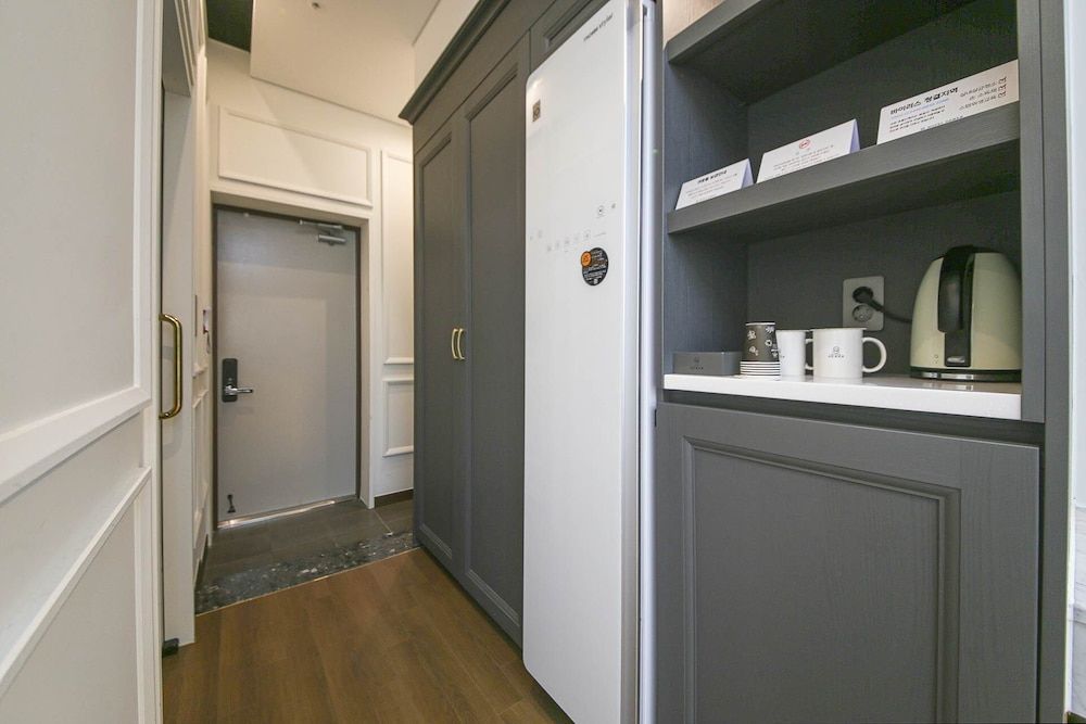 Hotel Demer Suite Twin View Room (Mountain View) 6