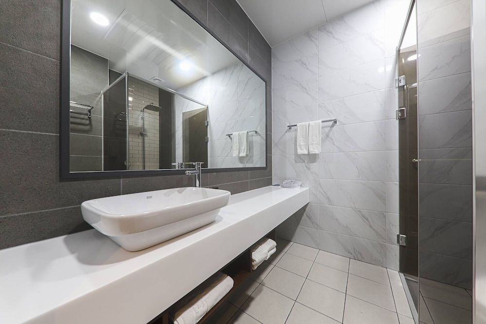 Hotel Demer Superior View Room (Mountain View) 3