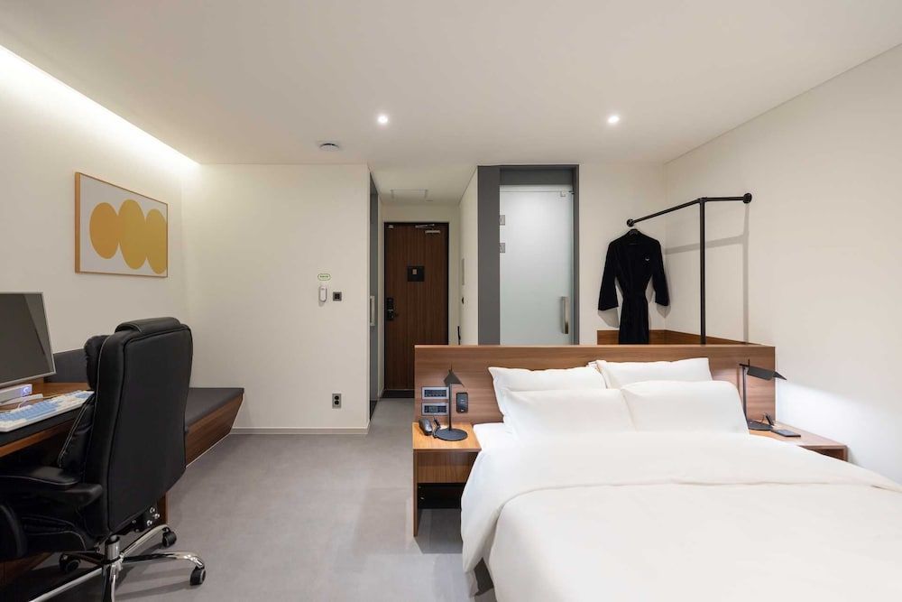 Moor Hotel by Anook Mokpo JOYFUL