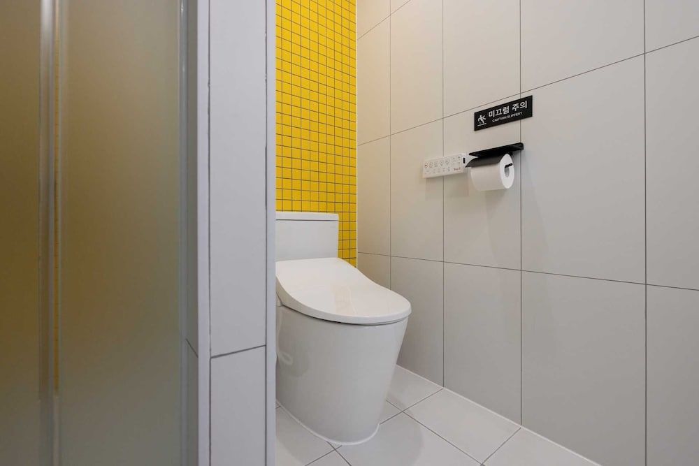 Moor Hotel by Anook Mokpo Deluxe 13