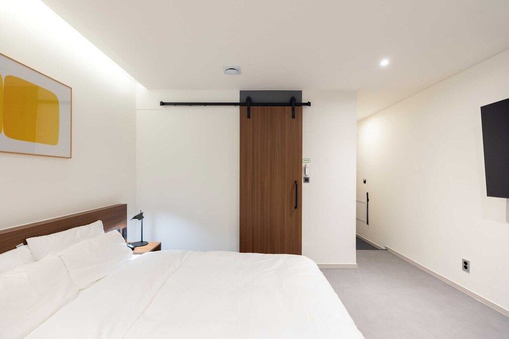 Moor Hotel by Anook Mokpo Deluxe 5