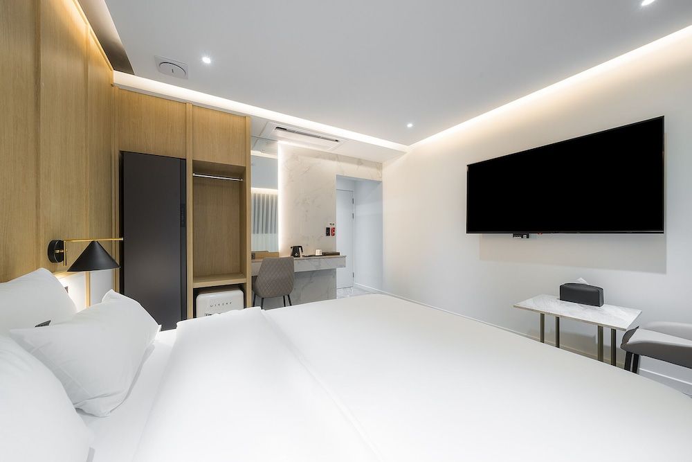 Mokpo Browndot Hotel Peace Square Deluxe Double Room 5