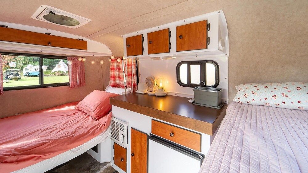 Geumsan Lalaland Caravan Basic Room, 1 Bedroom (Caravan (Lavenderpink))