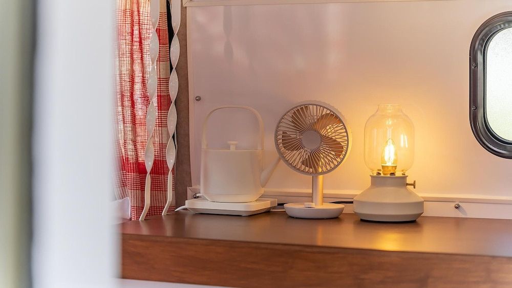 Geumsan Lalaland Caravan Basic Room, 1 Bedroom (Caravan (Lavenderpink)) 6