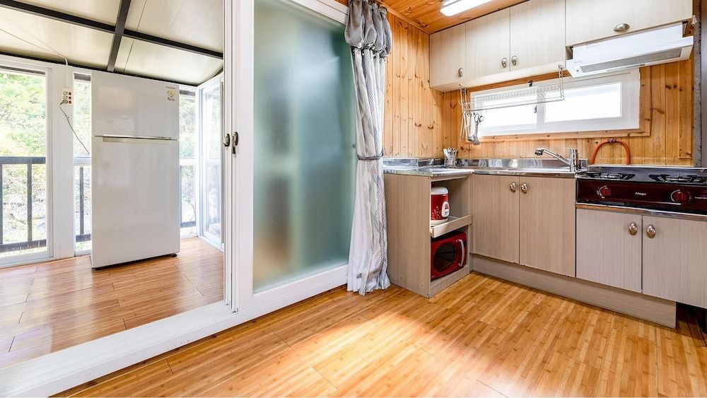 Gapyeong Yeoul Kids Pension Basic Room, 1 Bedroom (Annex) 3