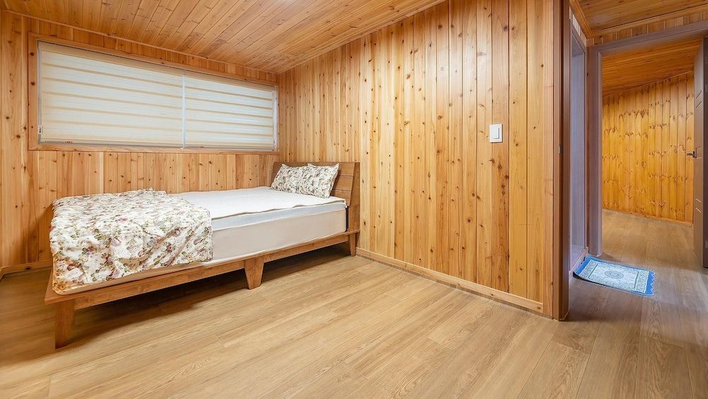 Gapyeong Humantown Pension Basic Room, 2 Bedrooms (Gangnaeeumdong1Cheung-B) 2