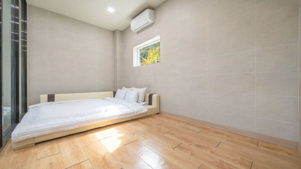 Gapyeong Ddel Poolvilla Basic Room, 1 Bedroom (Bdong) 2