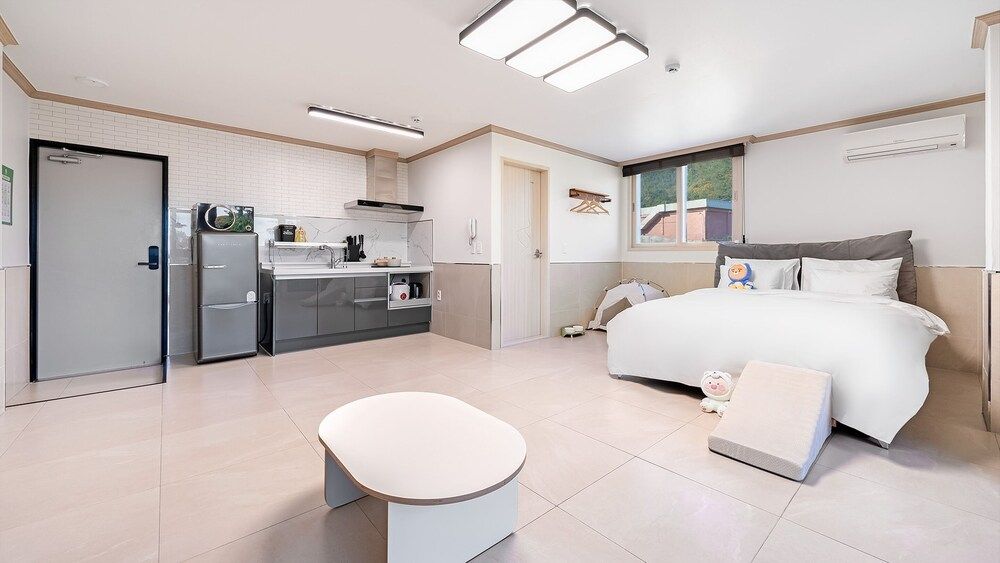 Namhae Dangdangi Dog Pension Blue Basic Room, 1 Bedroom (Poodle1) 15