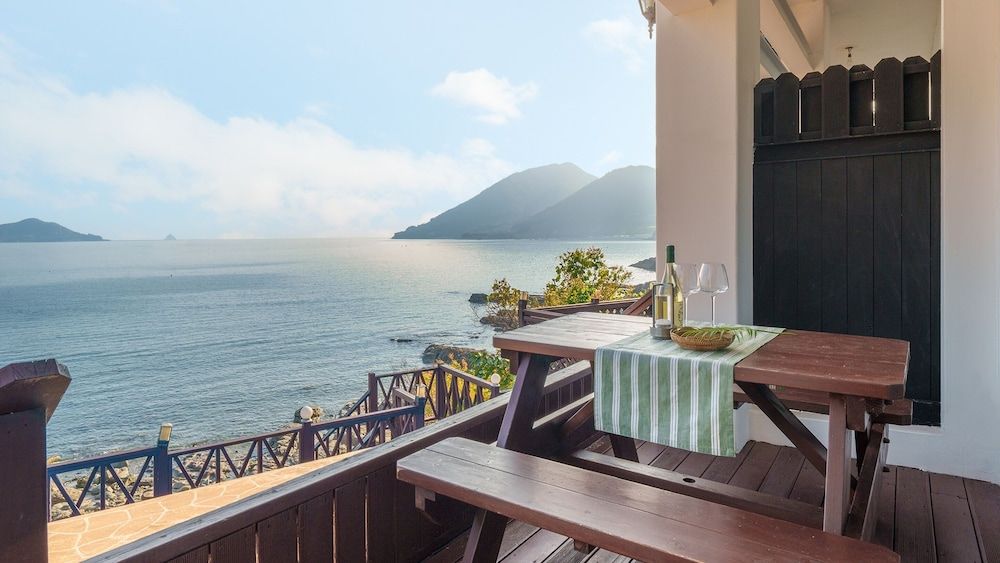 Namhae Opera House Pension Basic Room, 1 Bedroom (Othello(103,Ocean view)) 9