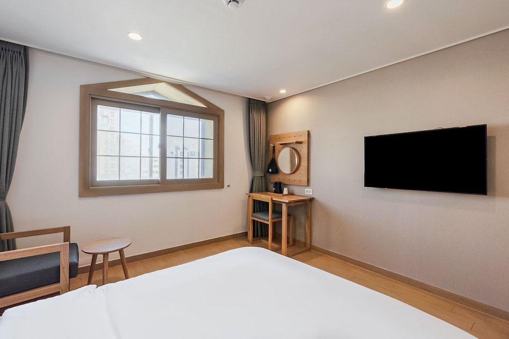 Heyy Seogwipo Standard Double 3