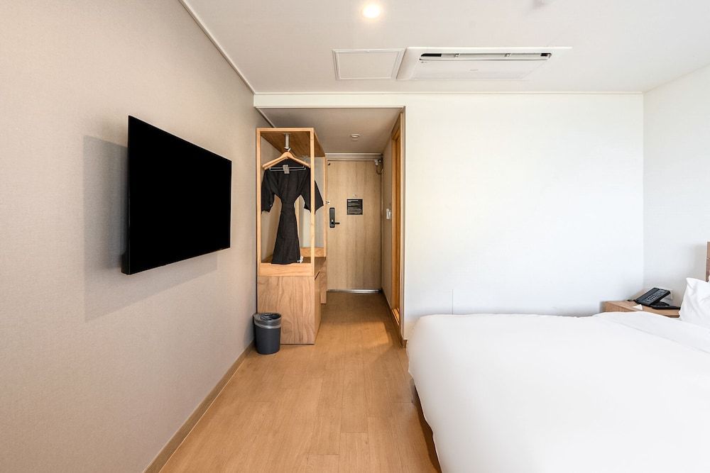 Heyy Seogwipo Standard Double 12