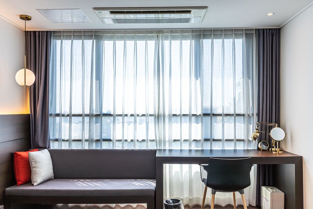Hotel The Grang Jungmun Premium Double Room 12
