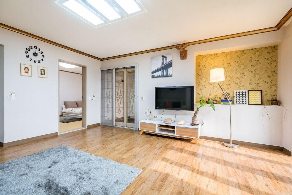 Gajok Pension Room (First Floor) 5