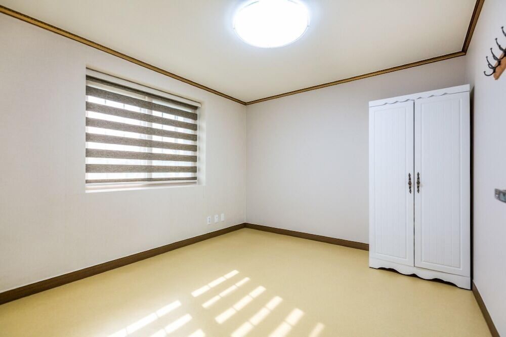Gajok Pension Room (First Floor) 6