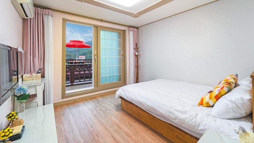 Geoje Araon Pension Basic Room, 1 Bedroom (Sirius) 2