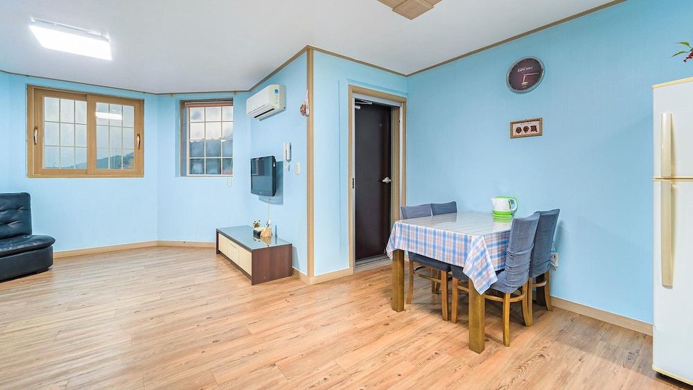 Geoje Araon Pension Basic Room, 1 Bedroom (Orion) 9