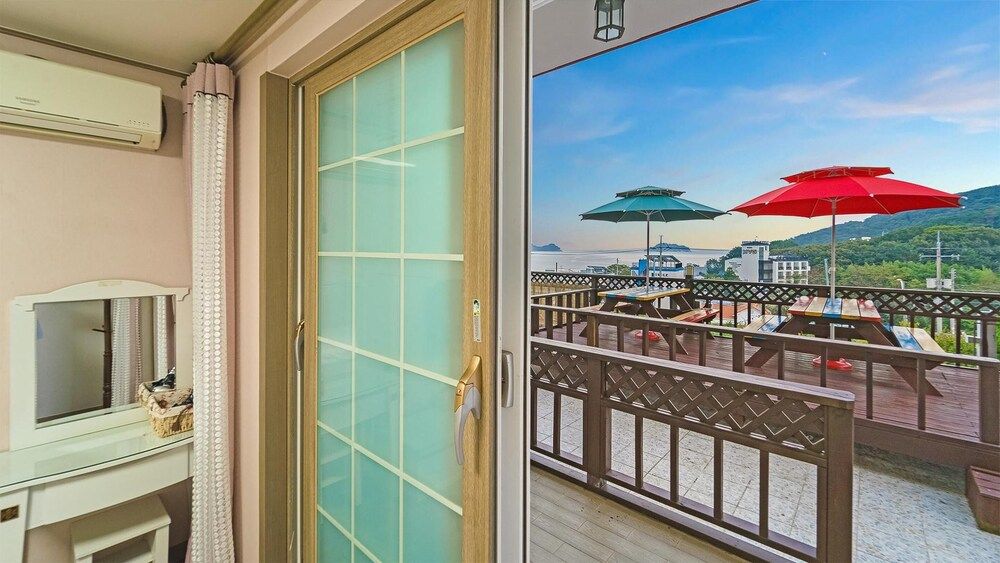 Geoje Araon Pension Basic Room, 1 Bedroom (Sirius) 3